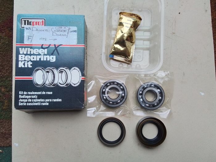 Daihatsu Charade Tront Wheel Bearing Kit