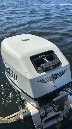Out board Jonson  two stroke 15hp engine