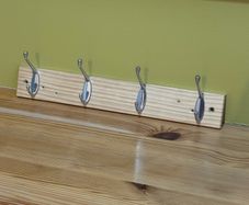 4 hook rail hanger