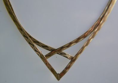Vintage Solid 9ct Gold 375 Flat Herringbone Style Wishbone Necklet 2,08g