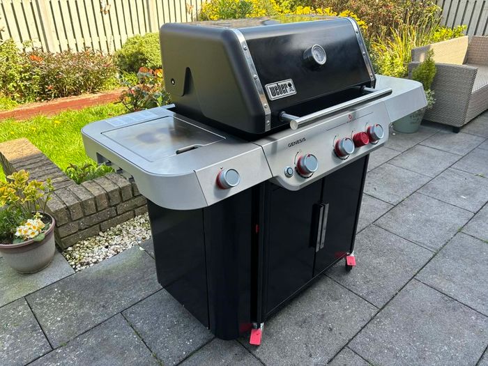 Weber Genesis E-335 Gas Barbecue