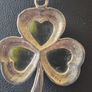 Beautiful vintage sterling silver shamrock necklace with green marble Image 6