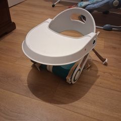 Baby feeding chair