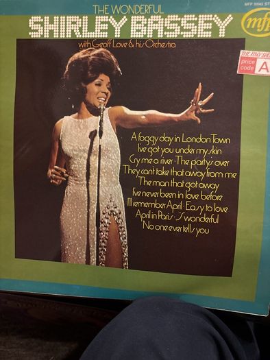 Shirley Bassey vinyl  LPs