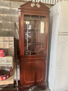 Rossmore Cabinet