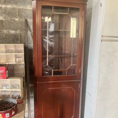 Rossmore Cabinet