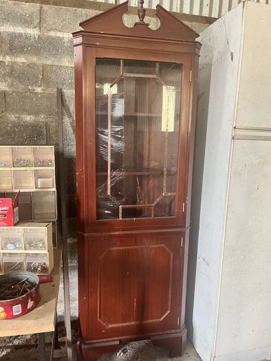 Rossmore Cabinet