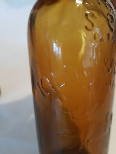 kiloh and co ltd ,,bottle cork prefect condition collectors item,buyer collects or pays postage thank you ,sold as is,