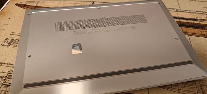 HP Elitebook 11th gen 16gb alloy body