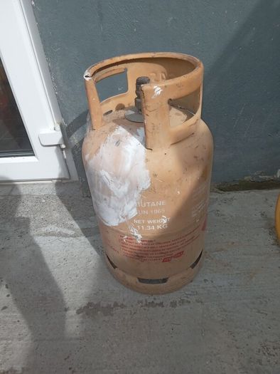 gas bottles (half full)