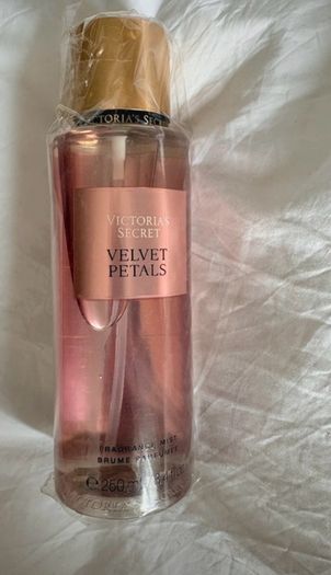 Victoria Secret Velvet Petals 250mls fragrance mist