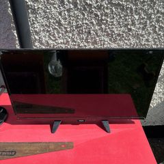 Free TV but monitor is broken. For repair or parts.