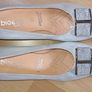Womens shoes with modest heel. Image 4