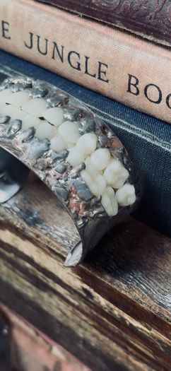 1 Full Set of Resin Teeth Soldered Oddity Curiosity Bangle