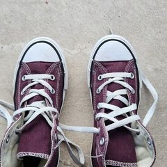Converse girls shoes