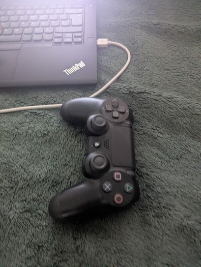 PS4 controller