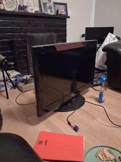 LG 32" tv