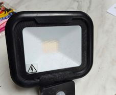 Robus Floodlight Light Faulty, Flashing