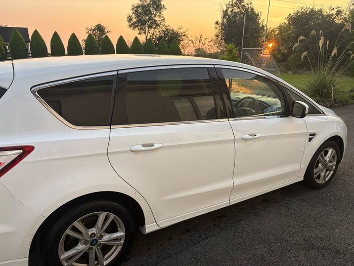 Ford Smax
