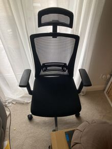 Ergonomic adjustable office chair