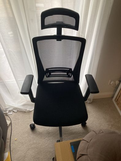 Ergonomic adjustable office chair