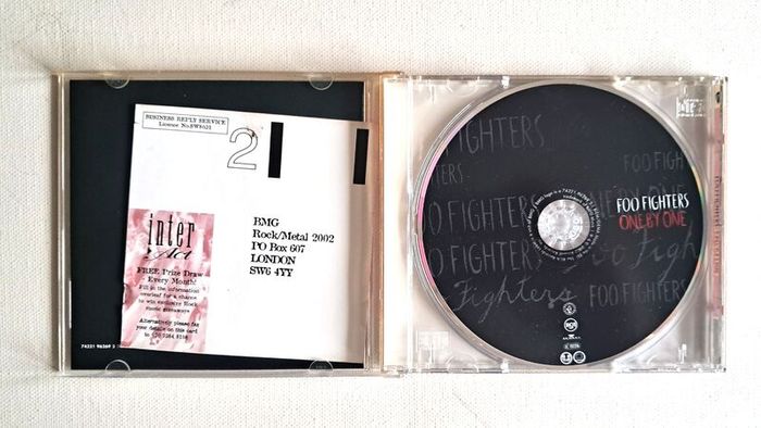 Foo Fighters - One By One