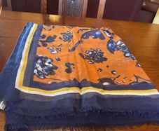 SAMOON scarf in navy with burnt orange and white