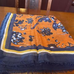 SAMOON scarf in navy with burnt orange and white