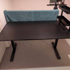 Standing desk