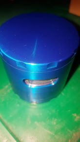 Metal Herb Grinder 55mm blue