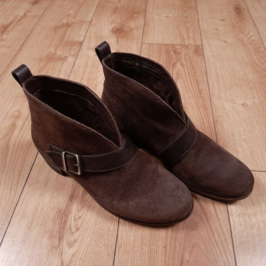 Ugg Wright Belted Dark Brown Suede Cross Strap Ankle Boots UK 7.5 / EU 40