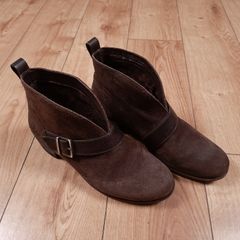 Ugg Wright Belted Dark Brown Suede Cross Strap Ankle Boots UK 7.5 / EU 40