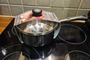 New Easy Grip 20cm Saucepan with Lid