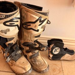 motorbike boots