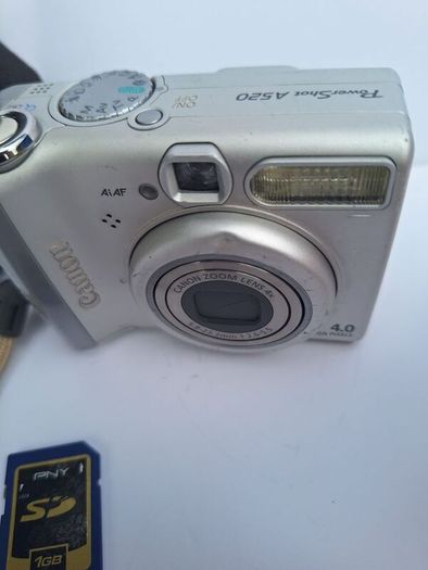 Canon PowerShot A520 digital camera