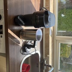 Delonghi Coffee machine with frother