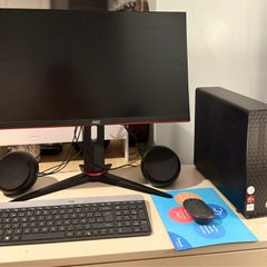 HP Desktop PC full set, AOC Monitor, Speakers, Keyboard, Mouse and Mouse Pad- Excellent Condition