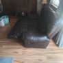 leather 3 seater and 2 seater Image 4