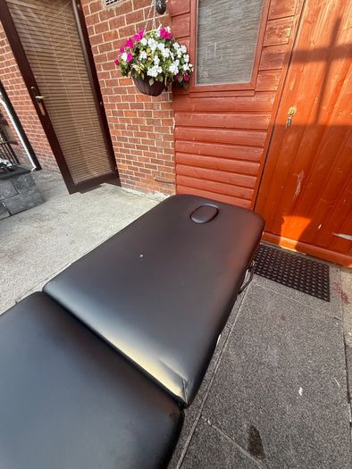 massage bed