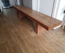 garden bench( can deliver)
