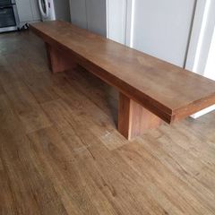 garden bench( can deliver)