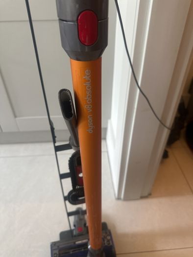 dyson v8 absolute