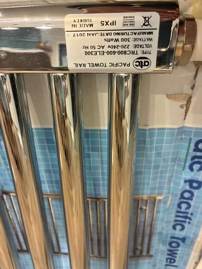 ATC Pacific chrome towel rail - 800mm x 600mm