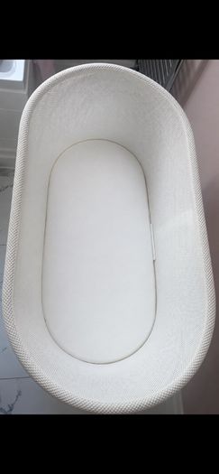 Snoo Smart Sleeper Baby Cot
