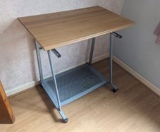 Computer table