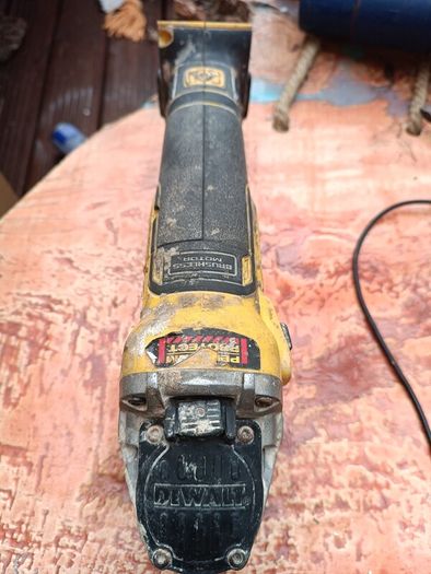 DeWalt angle grinder XR 18v
