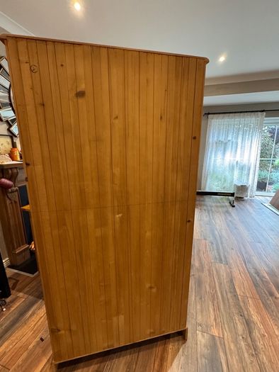 solid wood bookcase/ bookshelf