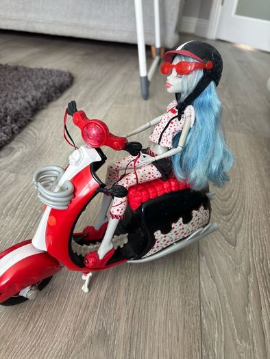 monster high doll with scooter