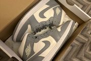 Jordan 1 Mid "Stealth"
