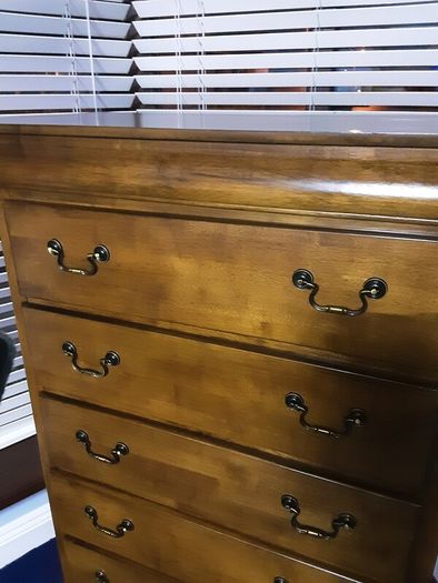 Bedroom 5 drawer chest of drawers immaculate
